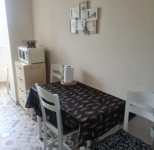 домът на билкарката Plovdiv